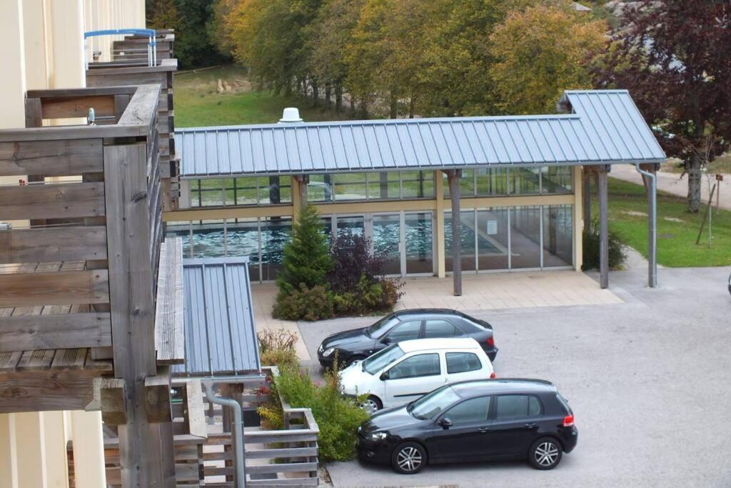 Appart. Lumineux Pour 4pers. Avec Piscine Chauffee * Saint-Laurent-du-Jura