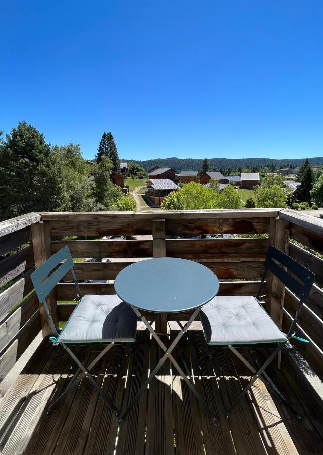 Appart. Lumineux Pour 4pers. Avec Piscine Chauffee Saint-Laurent-du-Jura